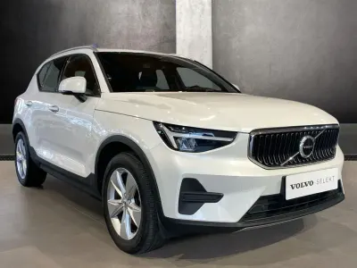 Occasion Volvo XC40 Core 163 ch (119 kW) 2022 Blanc SUV