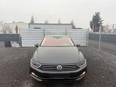 Grau Gebraucht 2019 VW Passat Comfortline Limousine | 13.300 € (Fairer Preis)