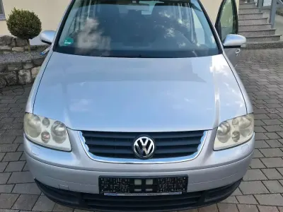 Gebraucht VW Touran 116 PS (85 kW) 2004 Silber Van / Kleinbus