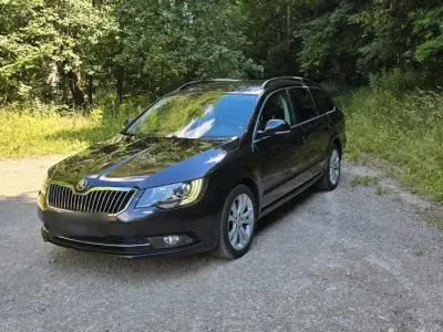 Gebraucht Skoda Superb 170 PS (125 kW) 2014 Schwarz Kombi