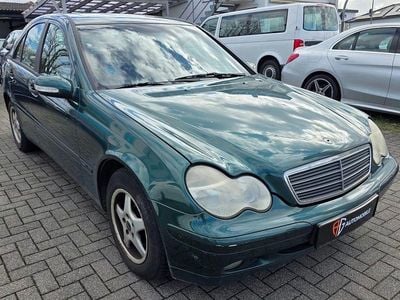 Gebraucht Mercedes C180 Classic 129 PS (94 kW) 2001 Grün Limousine