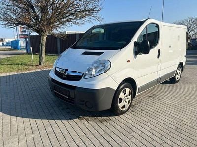 Gebraucht Opel Vivaro 90 PS (66 kW) 2013 Weiß Van / Kleinbus