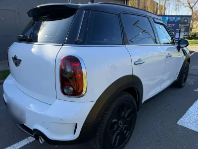 Gebraucht Mini Countryman 180 PS (132 kW) 2011 Weiß SUV