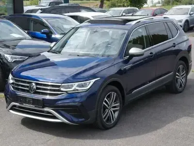Gebraucht VW Tiguan Allspace Elegance 150 PS (110 kW) 2022 Blau SUV