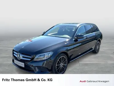 Gebraucht Mercedes C300e Avantgarde 194 PS (142 kW) 2021 Obsidianschwarz Kombi