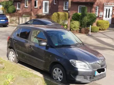 Gebraucht Skoda Fabia 64 PS (47 kW) 2010 Grau Kleinwagen
