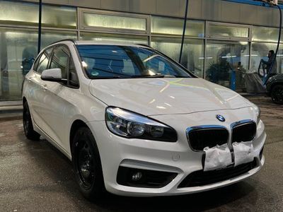 Gebraucht BMW 218 Active Tourer 150 PS (110 kW) 2015 Weiß Van / Kleinbus