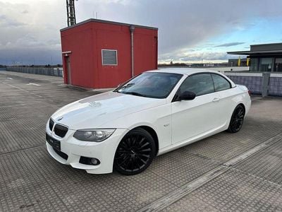 Gebraucht BMW 320 Cabriolet M Sport 184 PS (135 kW) 2013 Weiß Cabrio