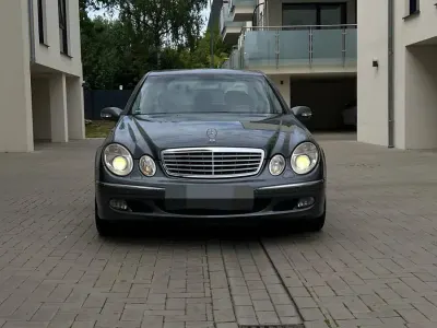 Gebraucht Mercedes E280 Elegance 190 PS (139 kW) 2005 Grau Limousine
