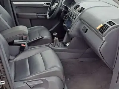 Gebraucht VW Touran Highline 116 PS (85 kW) 2005 Van / Kleinbus