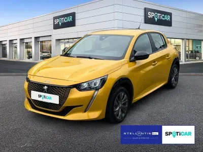 Gebraucht Peugeot 208 Active 100 kW (136 PS) 2023 Gelb Kleinwagen