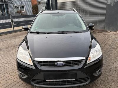 Schwarz Gebraucht 2009 Ford Focus Kombi | 2.590 € (Fairer Preis)