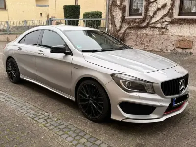 Gebraucht Mercedes CLA250 218 PS (160 kW) 2016 Grau Coupé