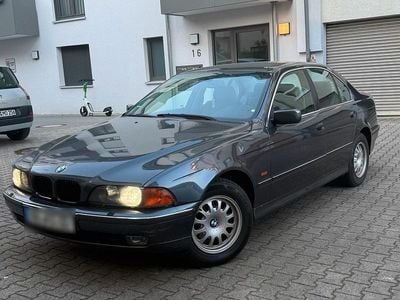 Second-hand BMW 523 190 CP (139 kW) 1996 Berlinǎ