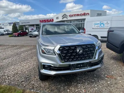 Neu Nissan Navara S 163 PS (119 kW) 2026 Silber Pickup