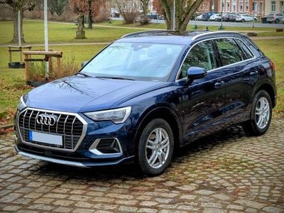 Blau Gebraucht 2021 Audi Q3 Ambiente SUV | 29.800 € (Guter Preis)