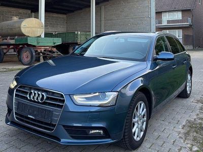 Gebraucht Audi A4 Attraction 150 PS (110 kW) 2015 Blau Kombi