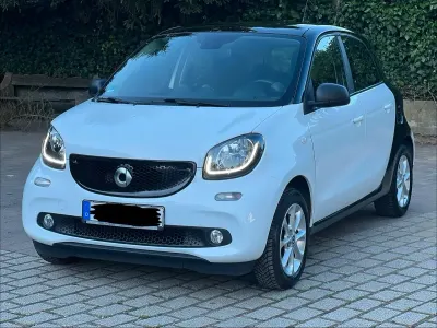 Gebraucht Smart ForFour 90 PS (66 kW) 2019 Weiß Kleinwagen