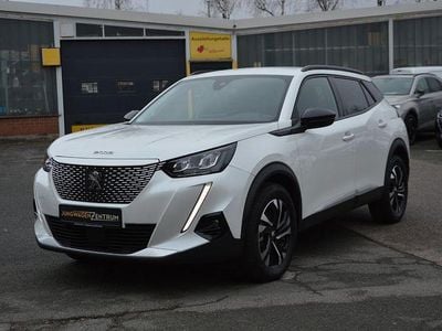 Gebraucht Peugeot e-2008 Allure 100 kW (136 PS) 2022 Weiß SUV