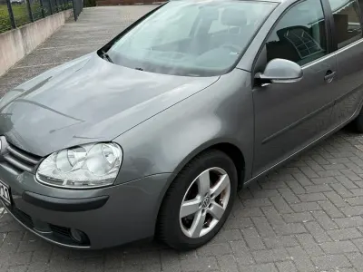 Gebraucht VW Golf V 75 PS (55 kW) 2005 Grau Kleinwagen