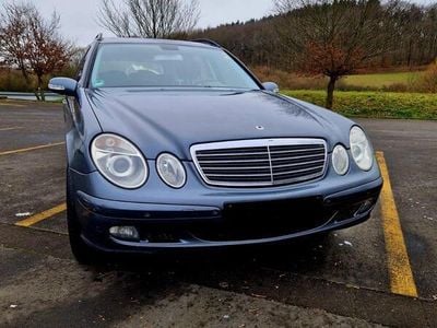 Mercedes E220