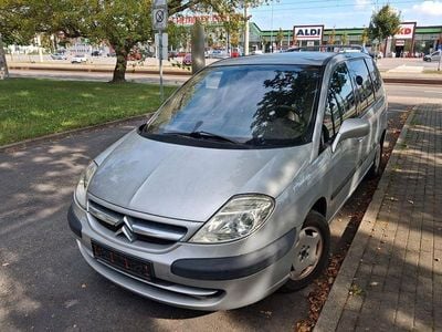 Citroën C8