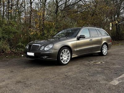 Mercedes E320