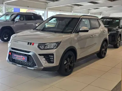 Neu KGM Tivoli 163 PS (119 kW) 2026 Latte greige SUV