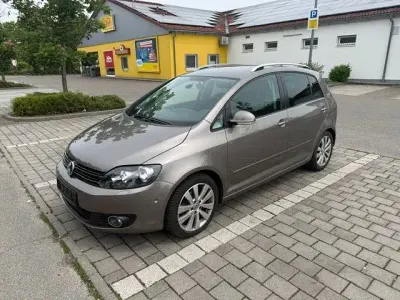 Gebraucht VW Golf Plus Cross 122 PS (89 kW) 2011 Braun Van / Kleinbus