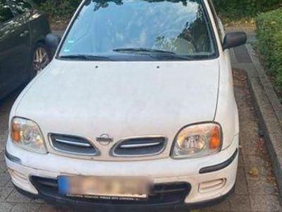 Gebraucht Nissan Micra 54 PS (39 kW) 2000 Weiß Kleinwagen