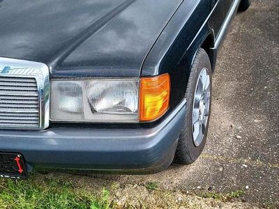 Usata Mercedes 190 109 CV (80 kW) 1992 Nero Berlina