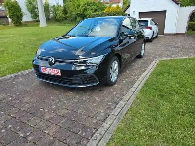 Używany VW Golf VII Life 150 KM (110 kW) 2021 Czarny Hatchback