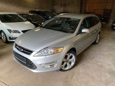 Silber Gebraucht 2014 Ford Mondeo Premium Kombi | 9.990 € (Guter Preis)