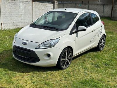 Gebraucht Ford Ka Cool & Sound Edition 69 PS (50 kW) 2012 Weiß Kleinwagen