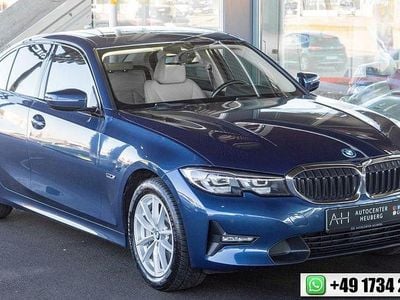 Usata BMW 330e Sport Line 184 CV (135 kW) 2022 Blu Berlina