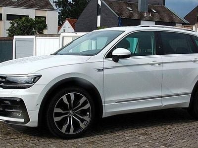 Usata VW Tiguan R-line 190 CV (139 kW) 2020 Bianco SUV