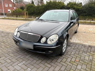 Blau Gebraucht 2005 Mercedes E220 Kombi | 1.900 € (Guter Preis)