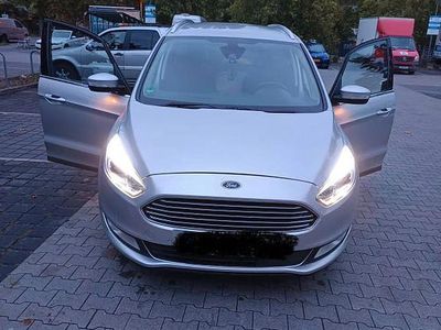 Silber Gebraucht 2017 Ford Galaxy Trend Van / Kleinbus | 15.590 € (Teuer)