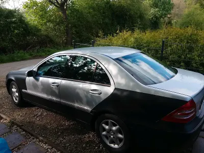 Gebraucht Mercedes C180 129 PS (94 kW) 2001 Silber Limousine