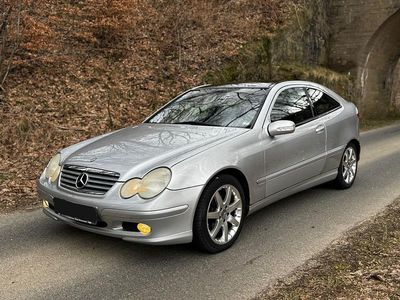 Gebraucht Mercedes CL200 163 PS (119 kW) 2001 Silber Coupé