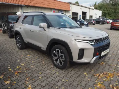 Neu KGM Torres 163 PS (119 kW) 2026 Latte greige SUV
