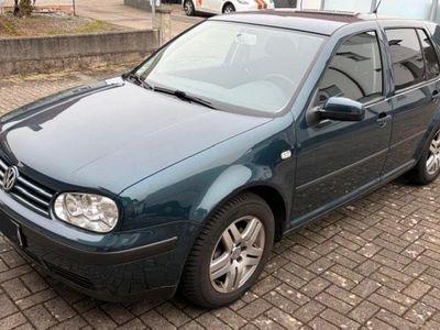 Grün Gebraucht 2001 VW Golf IV Edition Kleinwagen | 1.850 € (Fairer Preis)