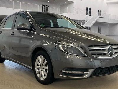 Mercedes B200