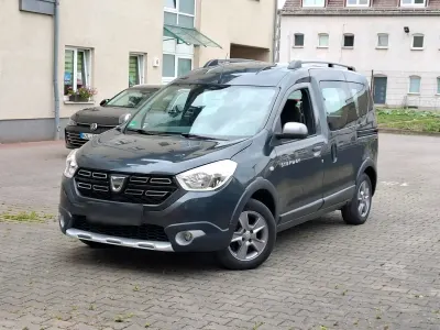 Gebraucht Dacia Dokker 116 PS (85 kW) 2019 Grau Van / Kleinbus