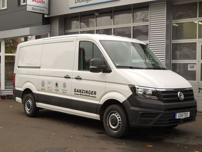 Gebraucht VW Crafter 102 PS (75 kW) 2021 Weiß Van