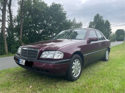 Mercedes C180