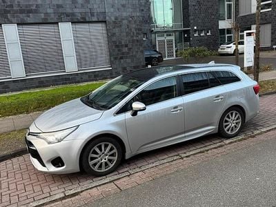 Gebraucht Toyota Avensis 147 PS (108 kW) 2016 Kombi