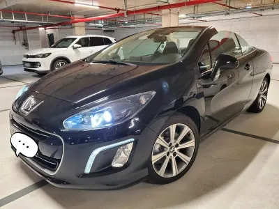 Gebraucht Peugeot 308 CC Roland Garros 156 PS (114 kW) 2014 Schwarz Cabrio