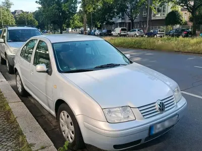 Gebraucht VW Bora Trendline 115 PS (84 kW) 1998 Silber Limousine