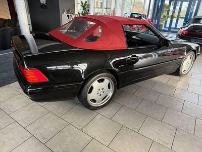Schwarz Gebraucht 1998 Mercedes SL320 Edition Cabrio | 37.750 € (Etwas zu teuer)